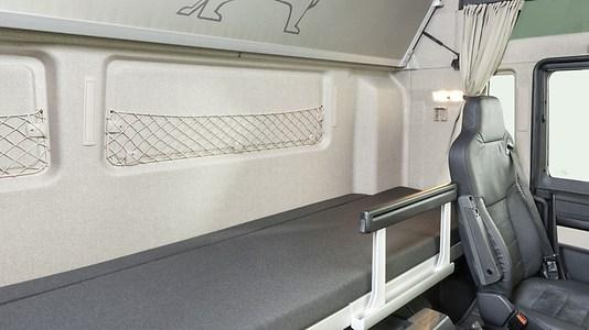 Roof-mounted air-conditioning system