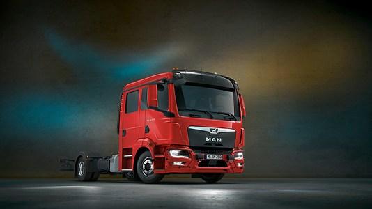 Our MAN GM cab can be used universally in long-haul transport. It offers a driver-focused, ergonomic cockpit and generous living and sleeping comfort.